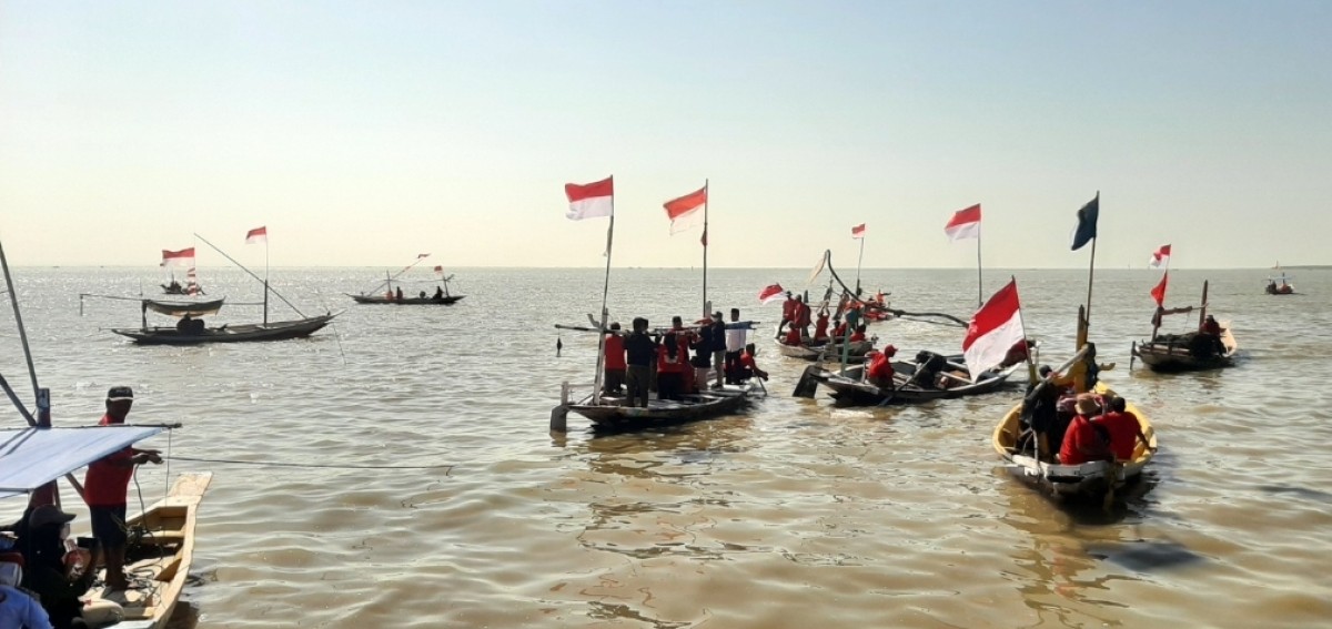 Peringati HUT RI ke-78, Ratusan Nelayan Surabaya Upacara dan Ritual Laut