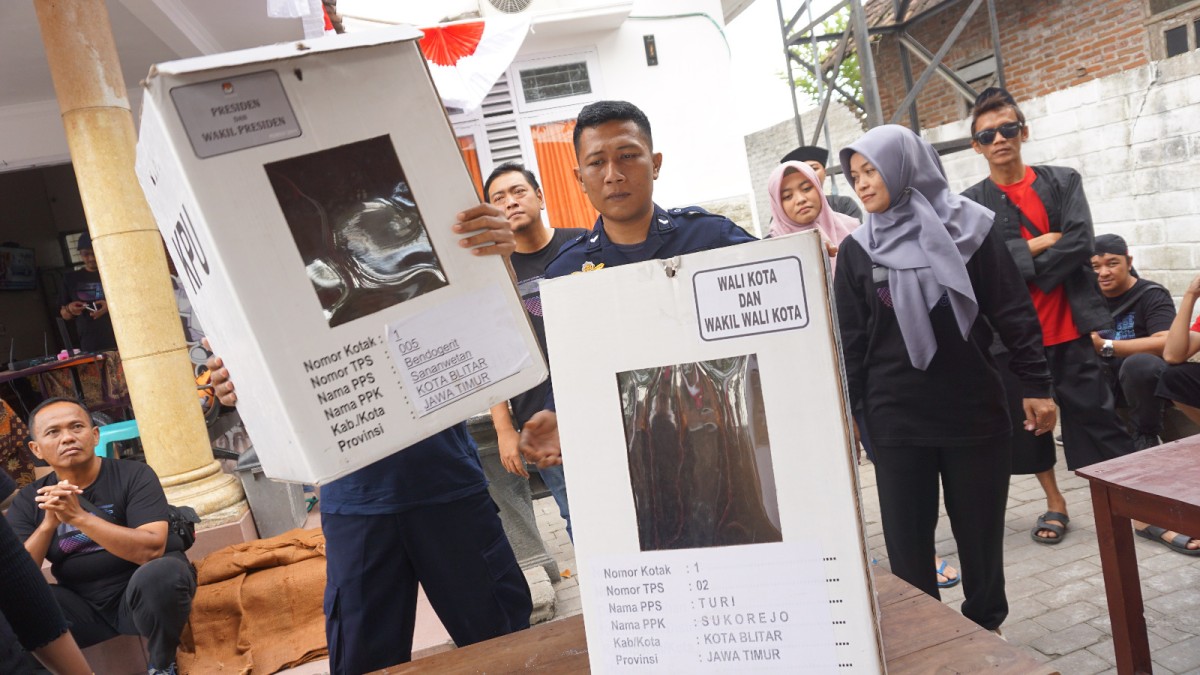 Suasana lomba tema pemilu di KPU Kota Blitar. (Foto: Dok KPU Kota Blitar/jatimnow.com)