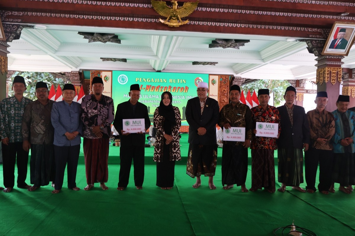 Bupati Mojokerto Ajak Kaum Ulama Jadi Peredam di Tahun Politik