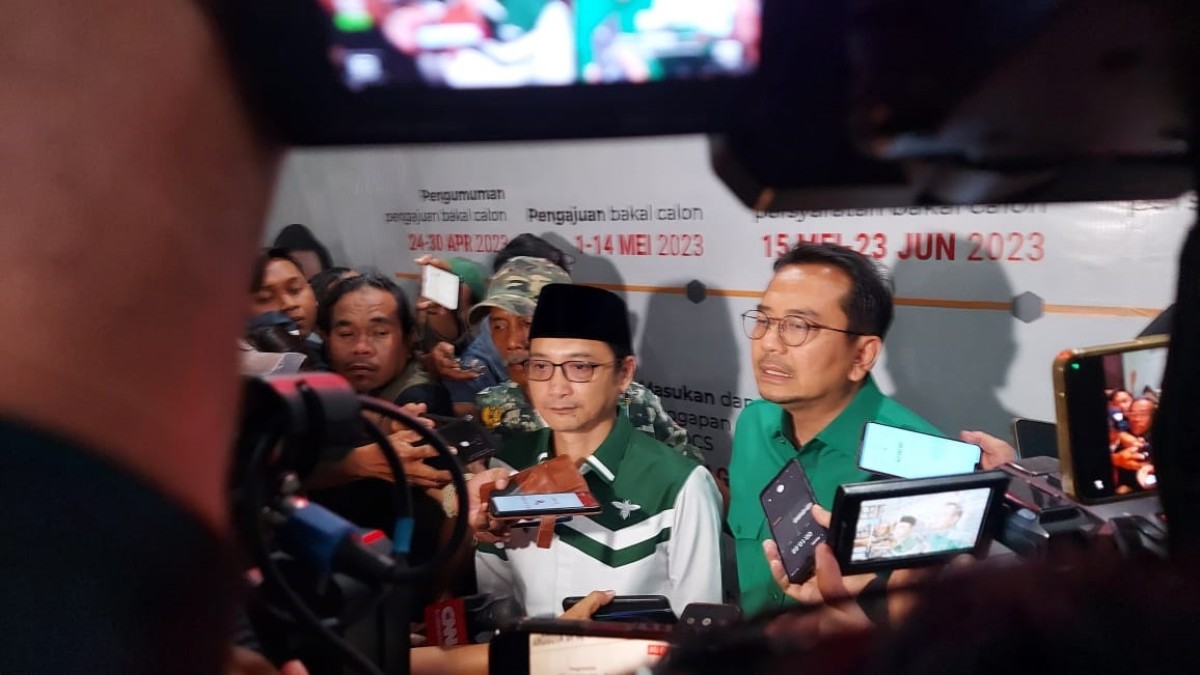 Sekjen PKB Hasanudin Wahid mengisyaratkan PKB keluar dari barisan Koalisi Indonesia Maju. (Foto: Ni'am Kurniawan/jatimnow.com)