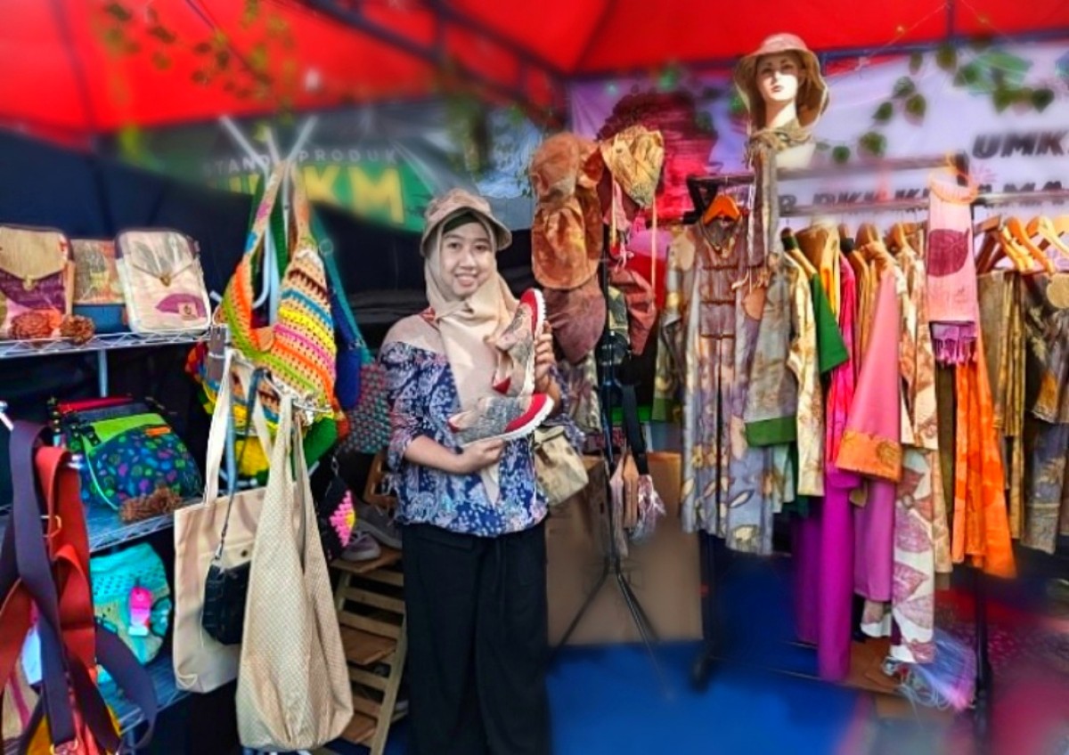 UMKM ecoprint Kreasi Nila dari Porong. (Foto: Ahaddiini HM/jatimnow.com)