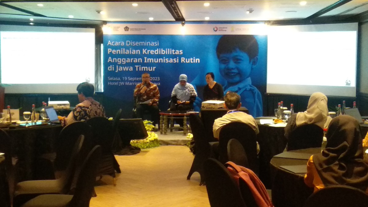 Dialog Penilaian Kredibilitas Anggaran Imunisasi di Surabaya. (Foto: Haryo Agus/jatimnow.com)