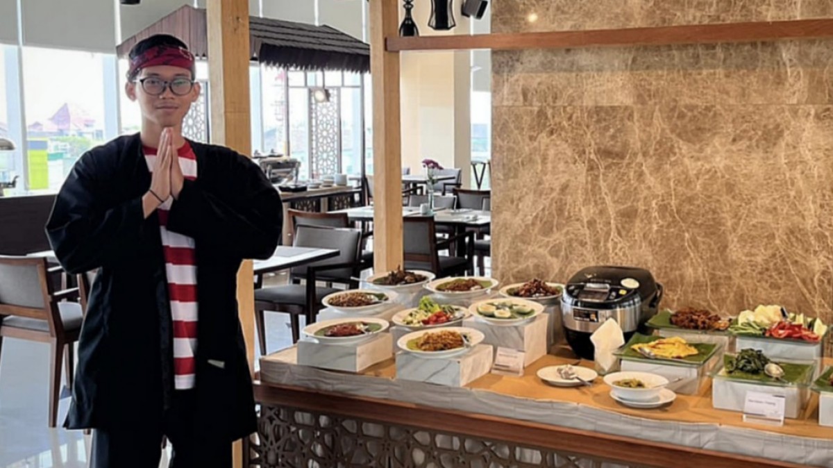 Menikmati Aneka Menu Nusantara di Pasar Gubukan Damar Kurung Gresik