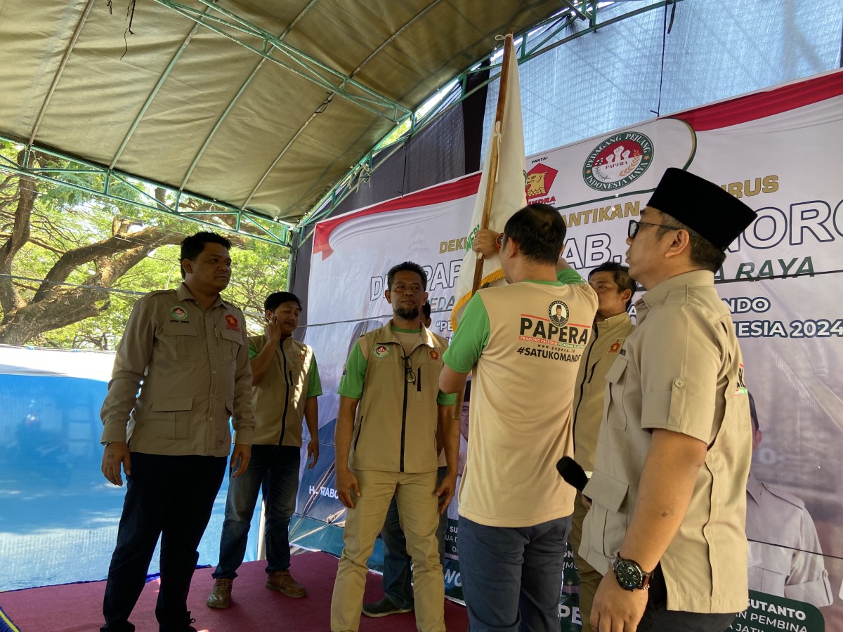 Pelantikan DPC Papera Ponorogo di Pasar Tonatan