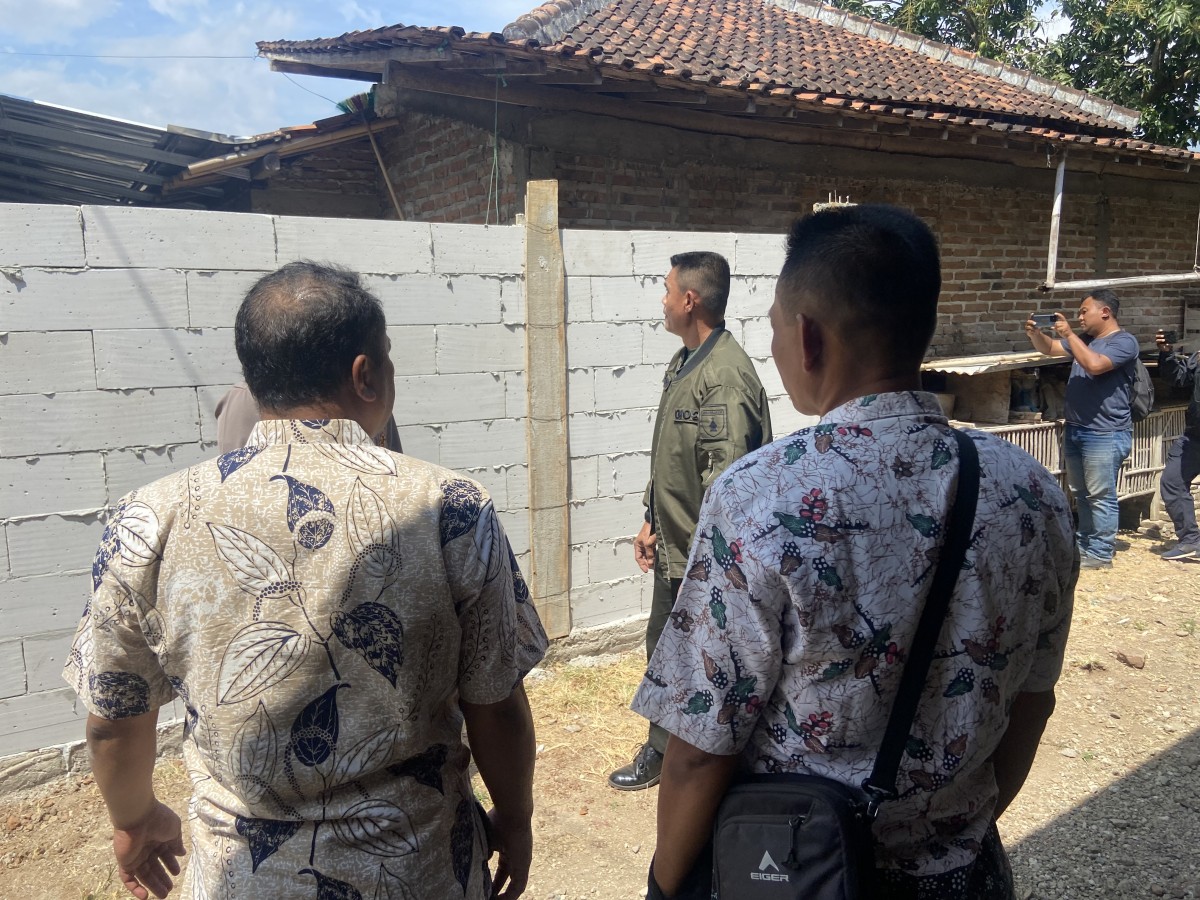 Bangun Tembok Setinggi 2 Meter, Warga di Ponorogo Tutup Akses Jalan Tetangga