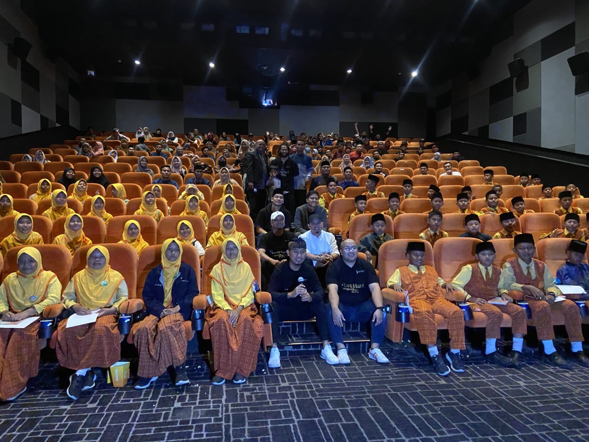 Gala premiere film "Satu Hari Dengan Ibu" di Cinema 1 Cinepolis Ponorogo. (Foto: Ahmad Fauzani/jatimnow.com)