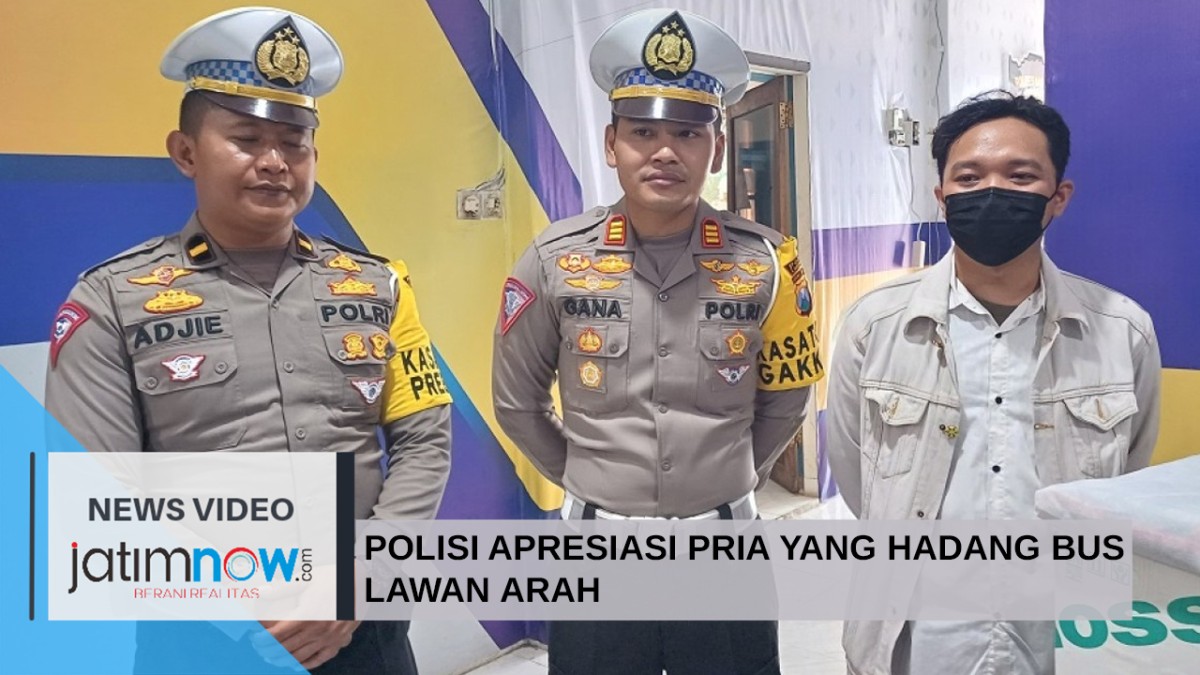Video: Polisi Apresiasi Pria Penghadang Bus Lawan Arah