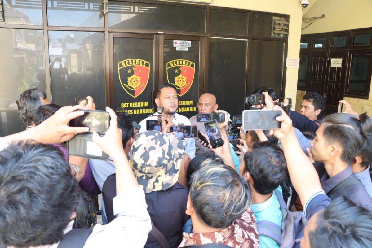 Kasatreskrim Polres Nganjuk AKP Fatah Meilana memberikan keterangan. (Foto: Humas Polres Nganjuk/jatimnow.com)
