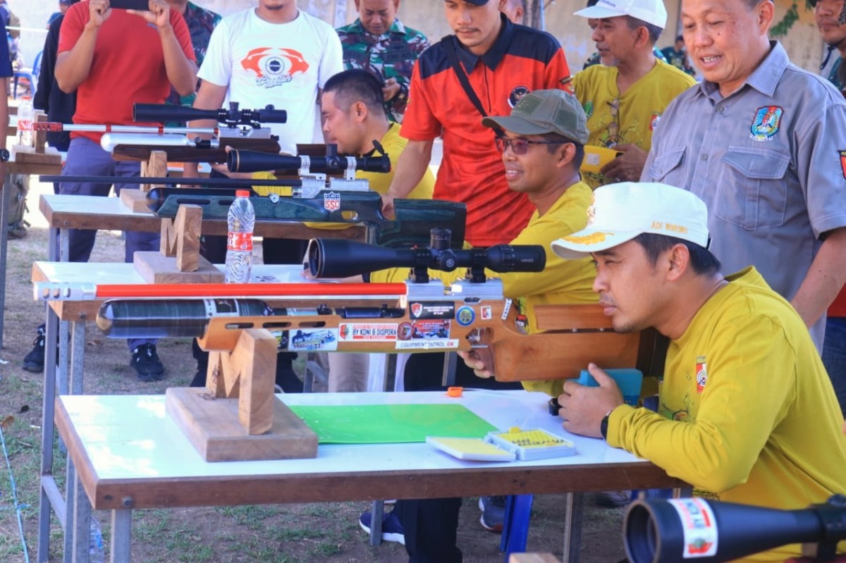 Wakil Wali Kota Pasuruan H. Adi Wibowo di lapangan Wijaya Kebon Agung, Kota Pasuruan. (Foto: Humas Pemkot Pasuruan for jatimnow.com)