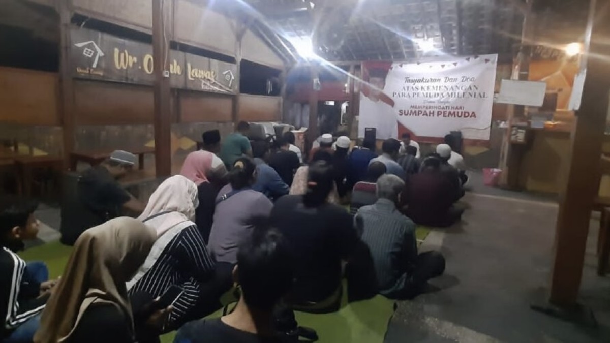 Doa tahlil warga Kediri untuk Gibran. (Foto: Supriyanto for jatimnow.com)