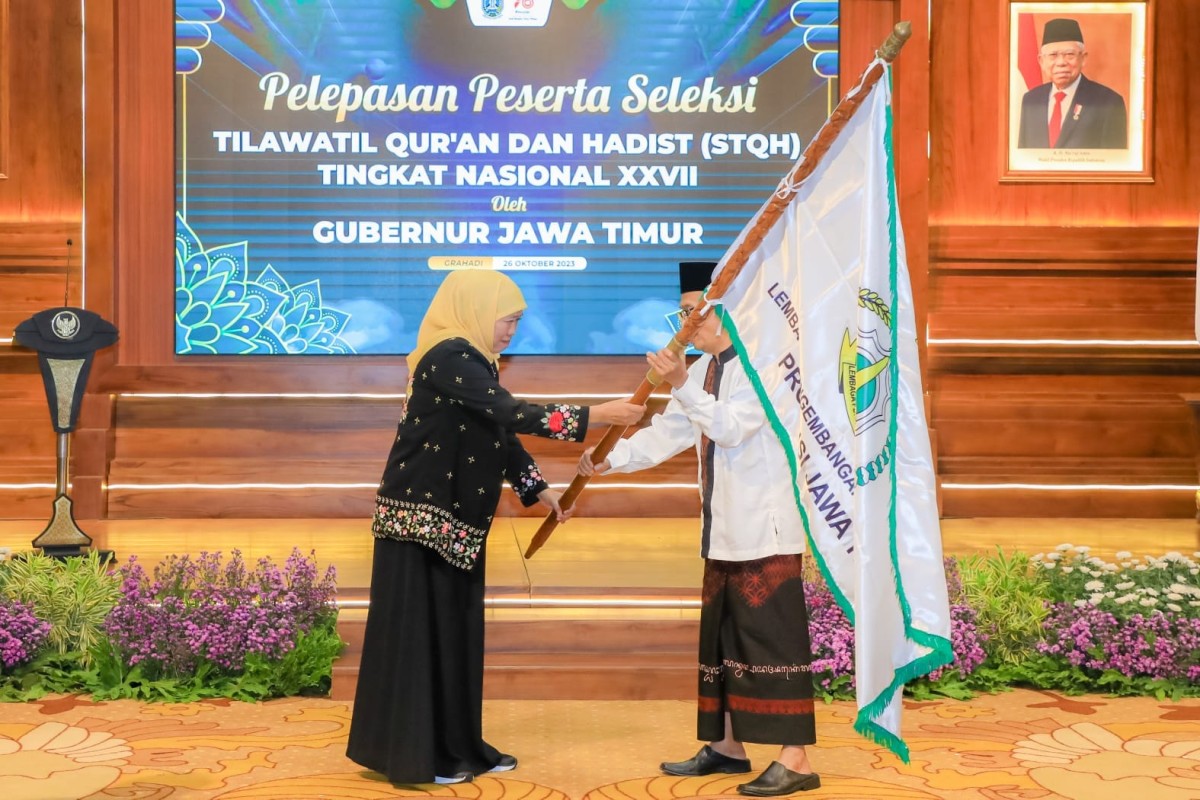 Lepas 50 Kafilah, Khofifah Optimis Jawa Timur Juara Umum STQH Nasional XXVII
