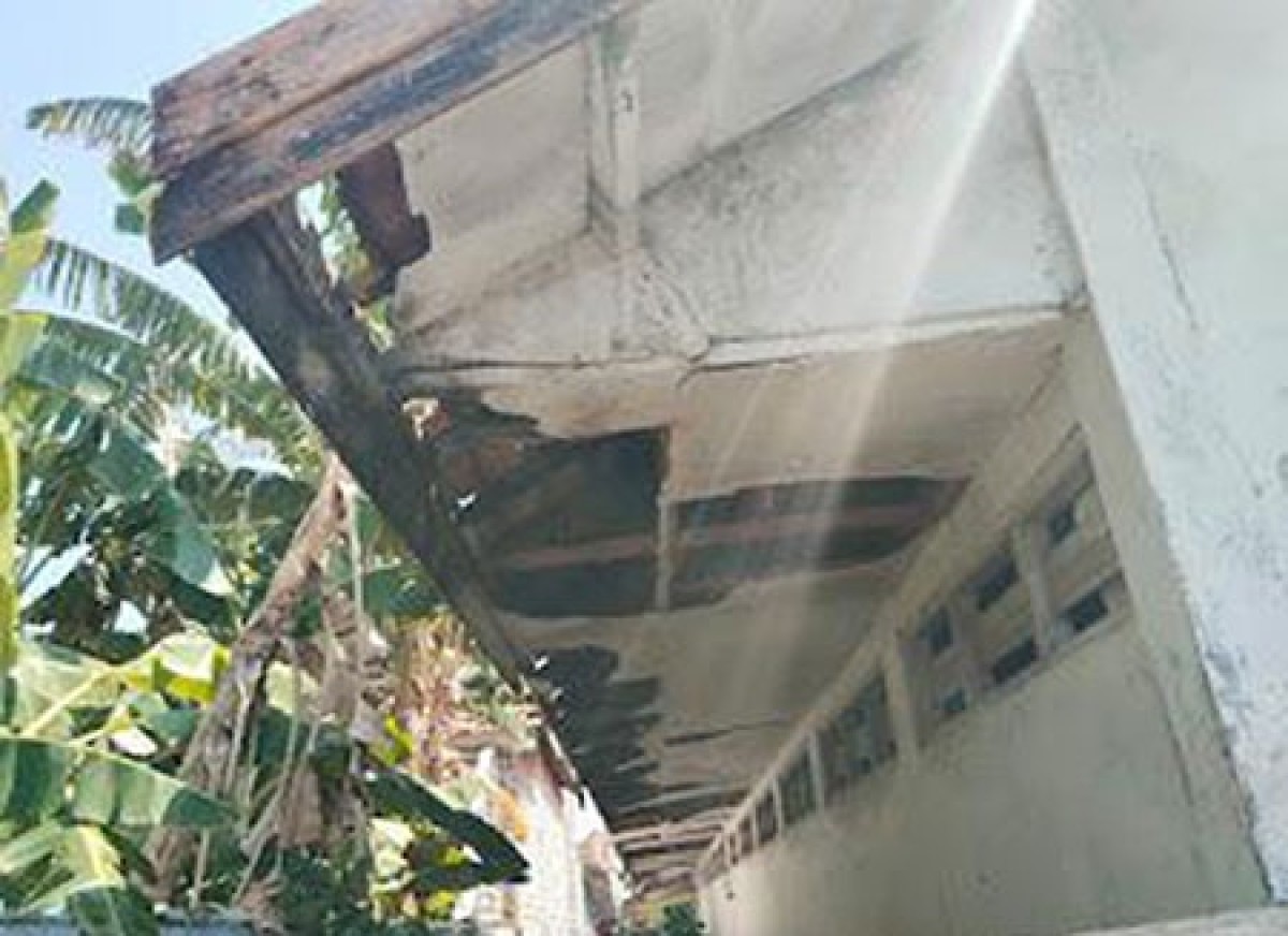 Kondisi sekolah yang memprihatinkan. (Foto: Wawan for jatimnow.com)