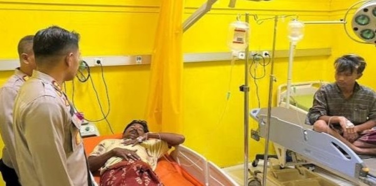 Korban carok di RSUD Moh Zyn, Sampang, Madura. (Foto: Humas Polres Sampang for jatimnow.com)