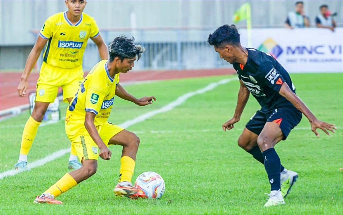 Pertandingan Liga 2 antara Gresik United vs Persipa Pati di Stadion Gelora Joko Samudro (Foto: Instagram Gresik United Official for jatimnow.com)