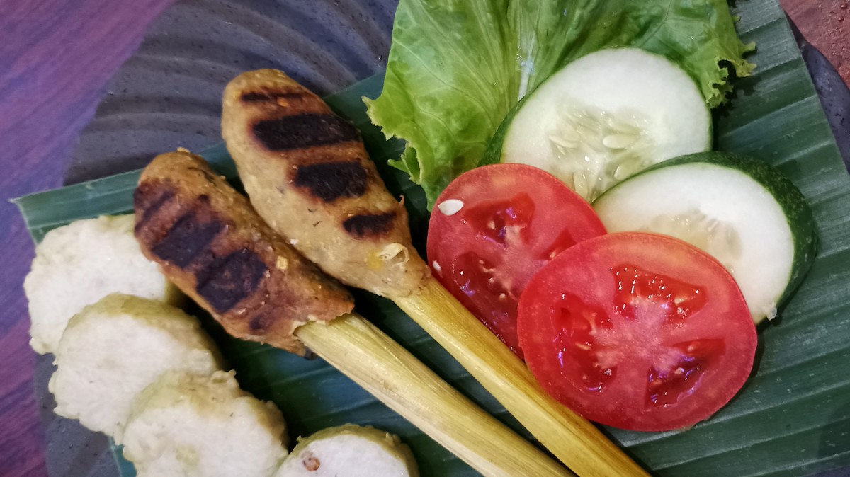 Sate bandeng salah satu menu yabg disajikan di Archipelago Food Festival di Gressmall Gresik (Foto: Sahlul Fahmi/jatimnow.com)