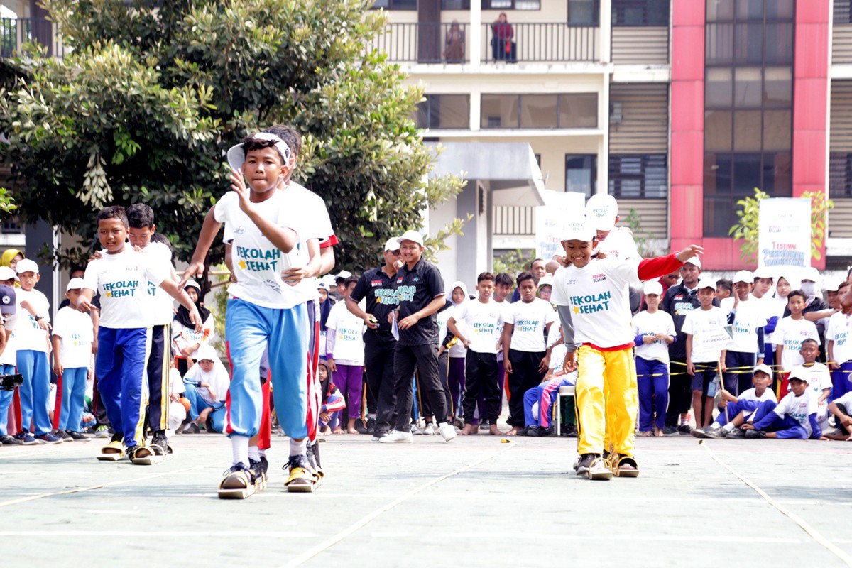 Anak-anak senang berlomba permainan tradisional. (Foto-foto: Pemkot Surabaya for jatimnow.com)