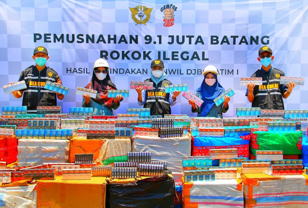 Jutaan rokok ilegal yang dimusnahkan. (Foto:  Humas Bea Cukai Kanwil 1 Jawa Timur)