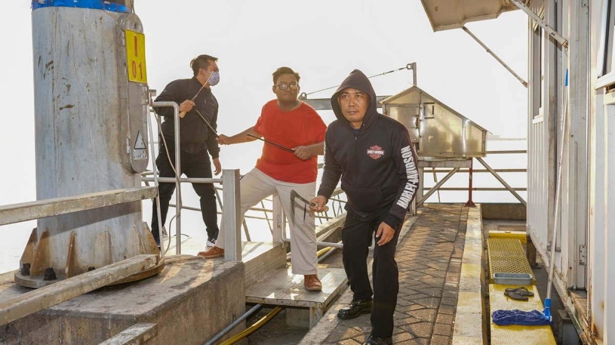 Penyusup saat menyerang Terminal Petikemas Surabaya. (Foto-foto: Humas TTL dan TPS)