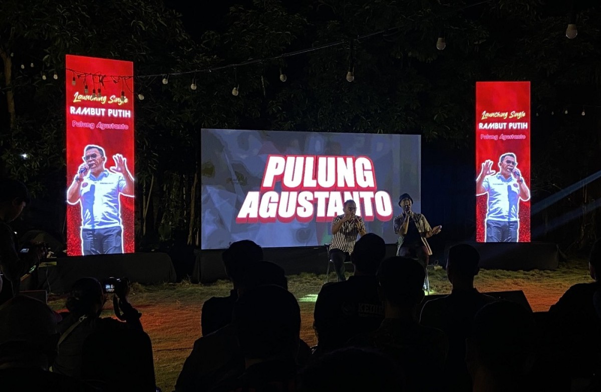 Peluncuran lagu Rambut Putih oleh Pulung Agustanto. (Foto: Yanuar Dedy/jatimnow.com)