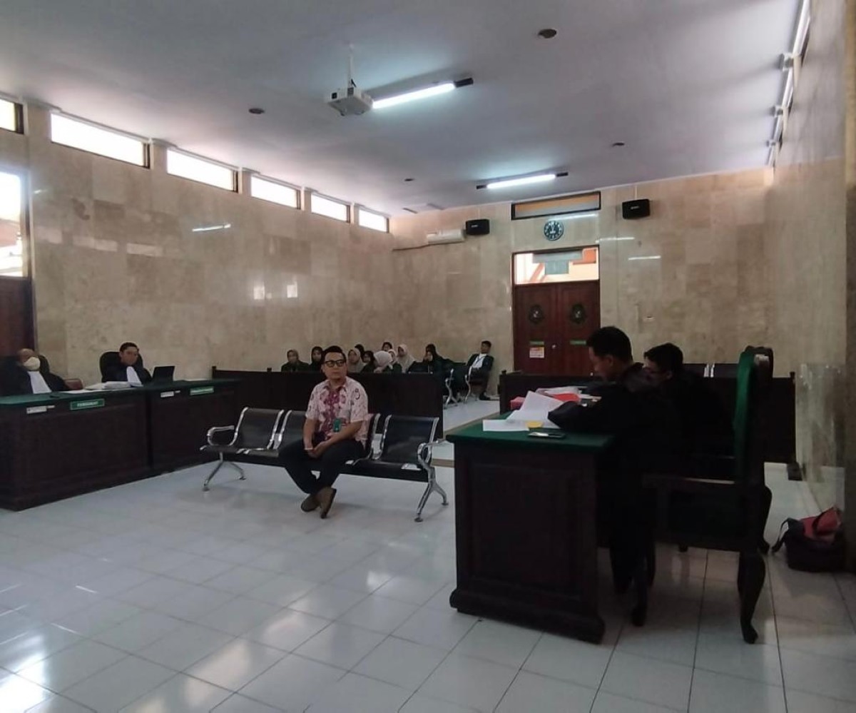 Pria Surabaya Sebar Video Vulgar Mantan Pacarnya karena Utang Ditolak, Disidang di PN Tulungagung
