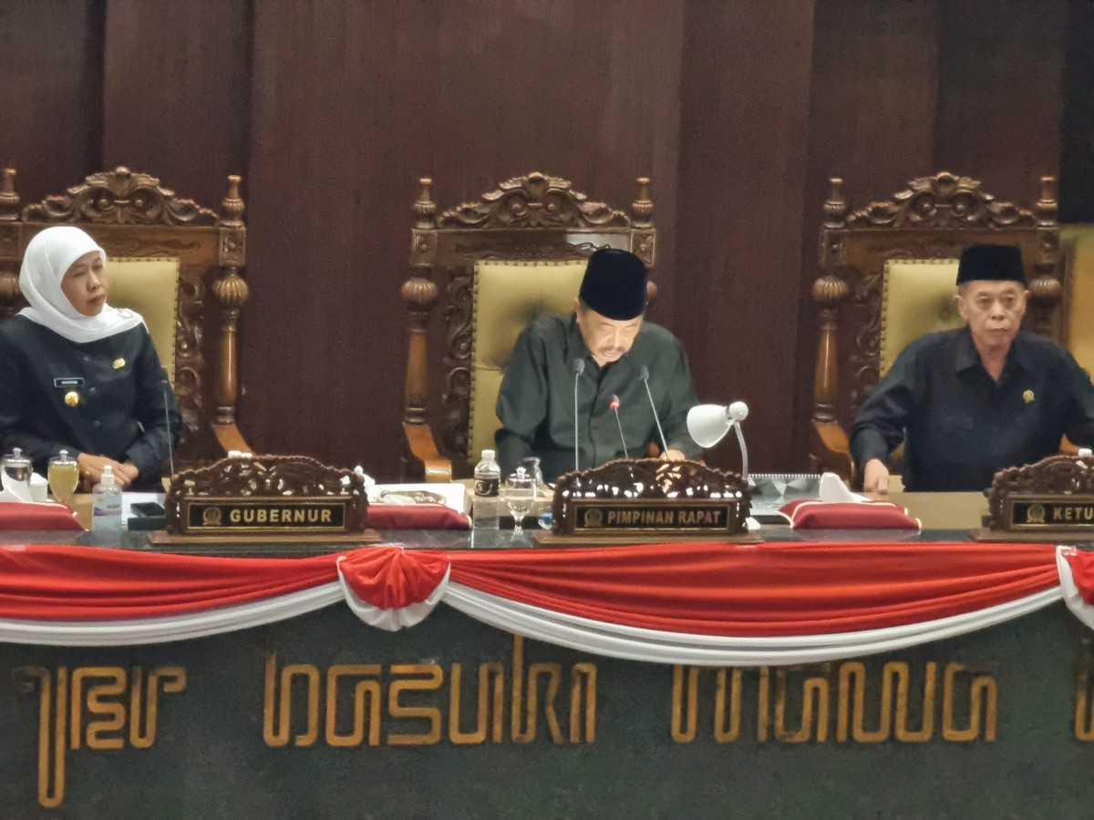 Pembacaan usulan Pj Gubernur Jatim di Sidang Paripurna DPRD Jatim (Foto: Ni'am Kurniawan/jatimnow.com)