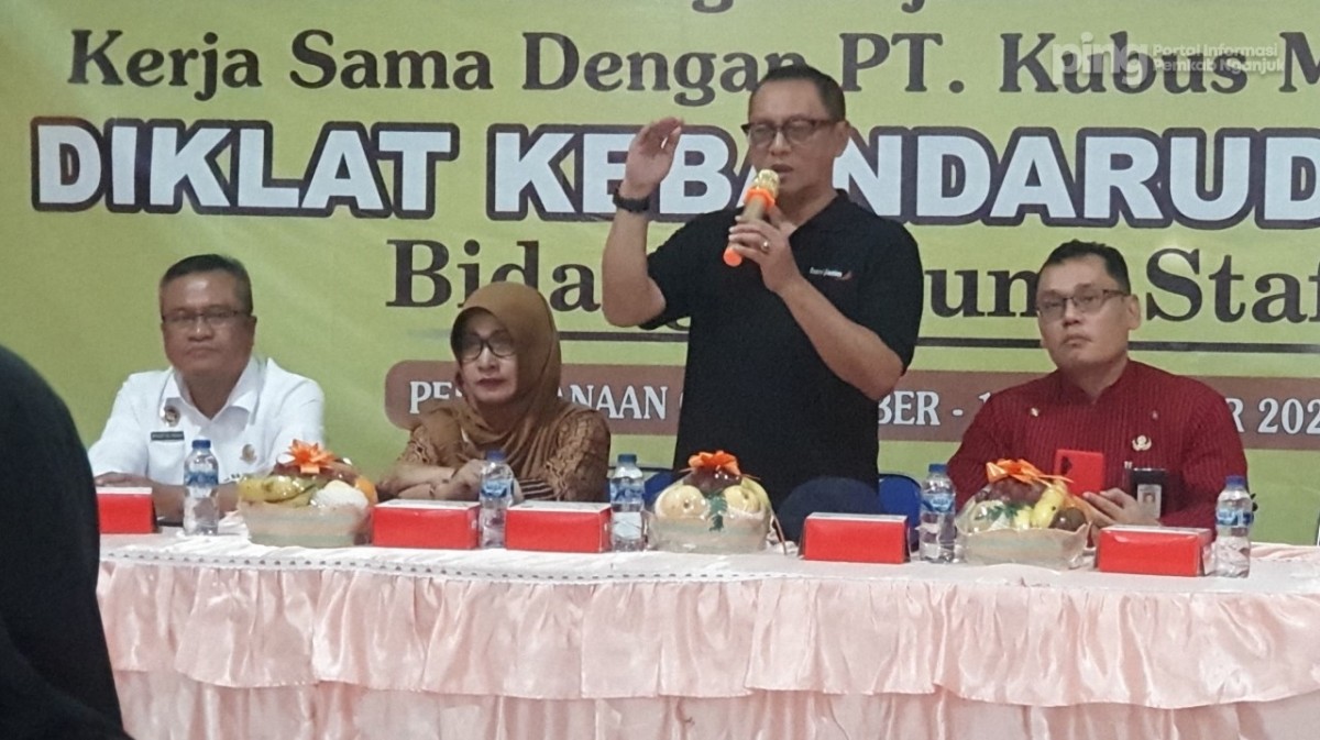 Dinas Tenaga Kerja (Disnaker) Kabupaten Nganjuk menggelar pelatihan keterampilan kebandarudaraan di bidang ground staff. (Foto: Pemkab Nganjuk for jatimnow.com)