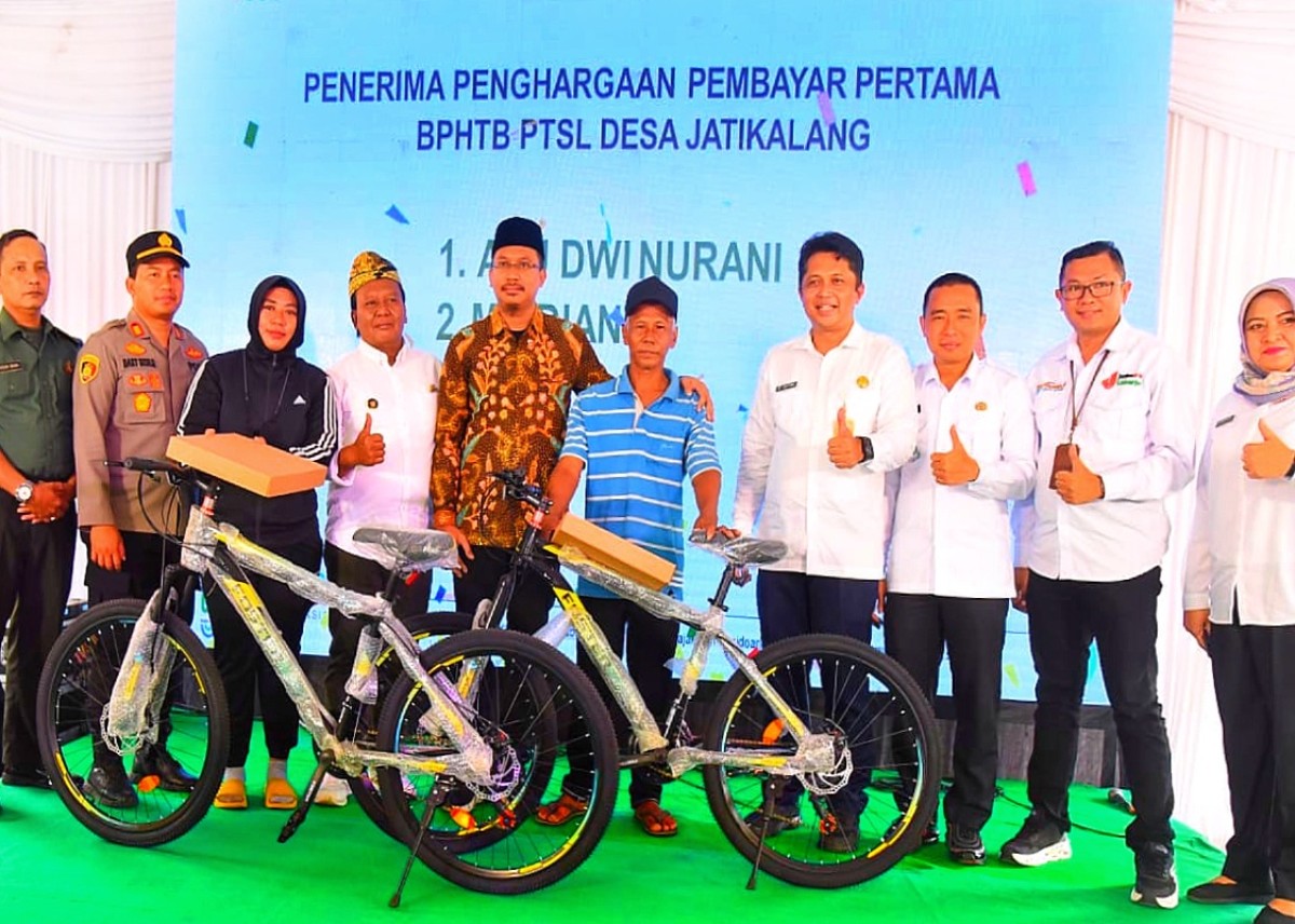 Sosialisasi di Balai Desa Jatikalang Kecamatan Krian. (Foto: Ahaddiini HM/jatimnow.com)