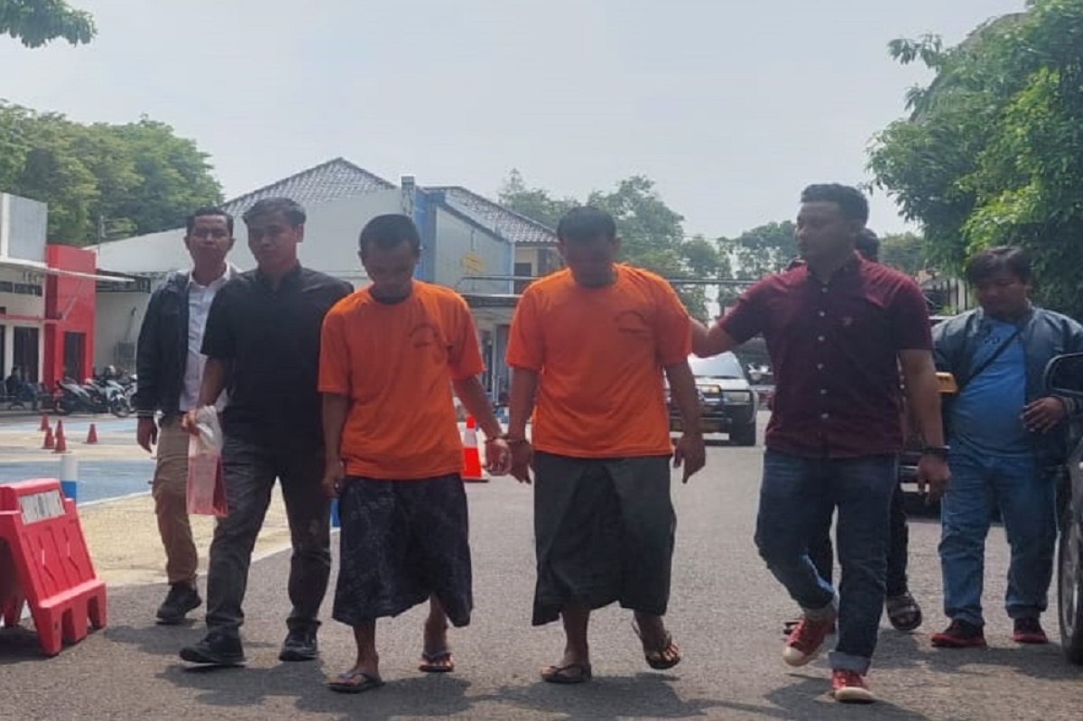 Pelaku saat diamankan di Mapolres Bangkalan. (Foto: Fathor Rahman/jatimnow.com)