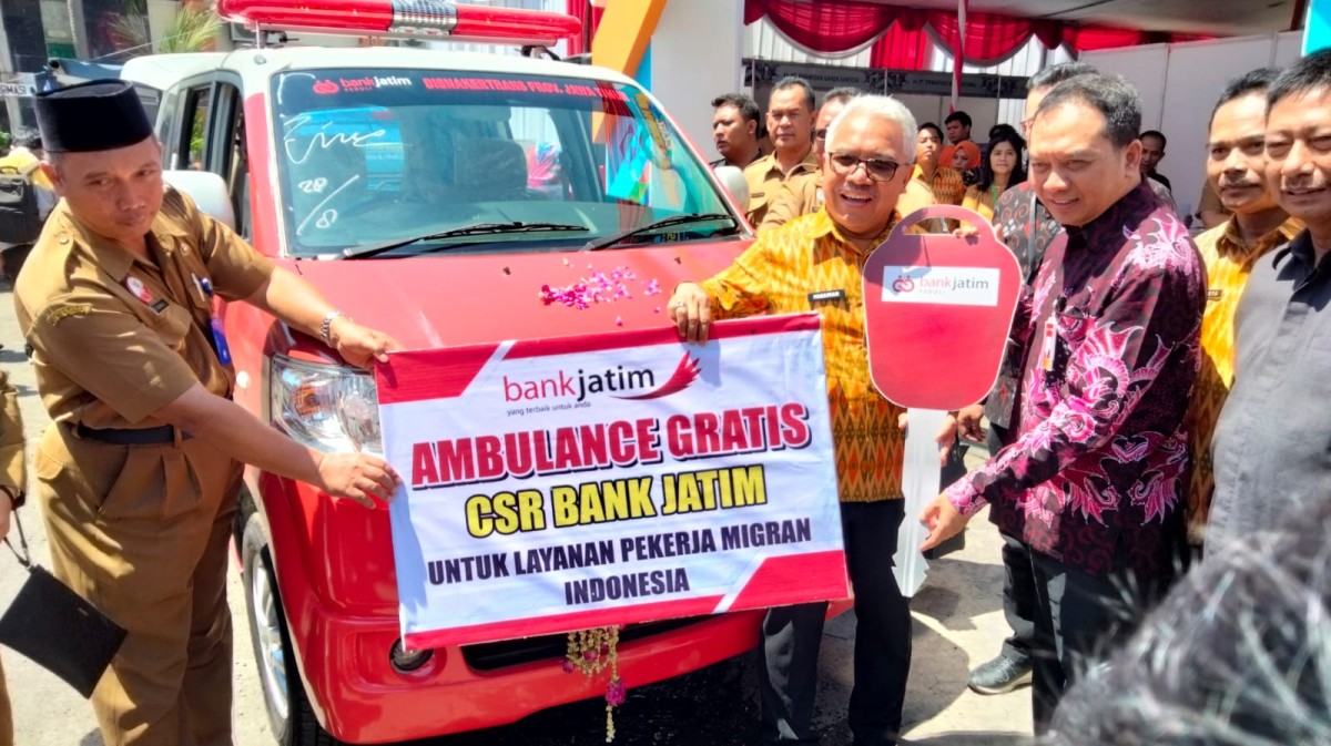 Bank Jatim Berikan Bantuan Ambulans hingga Fasilitasi Transaksi Keuangan di Luar Negeri