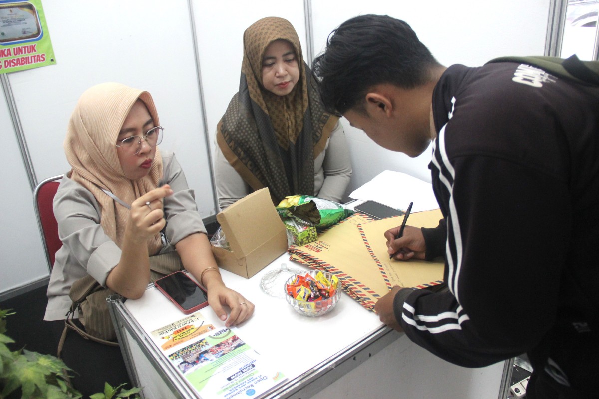 Suasana jobfair di Bakorwil Bojonegoro (Misbahul Munir / jatimnow.com)