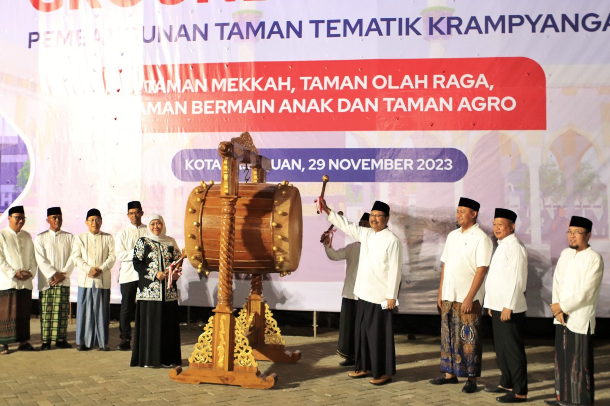 Gubernur Jatim Khofifah Indar Parawansa dan Wali Kota Pasuruan Saifullah Yusuf. (Foto: Humas Pemkot Pasuruan)