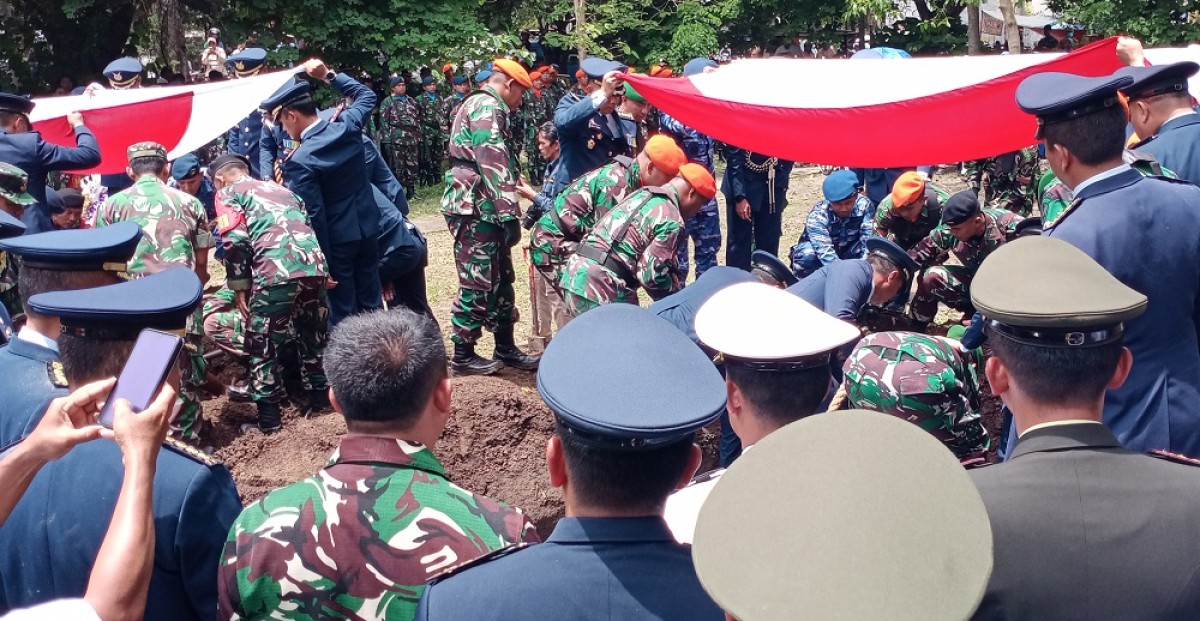 4 Jenazah Korban Pesawat Super Tucano Dimakamkan, Dapat Kenaikan Pangkat