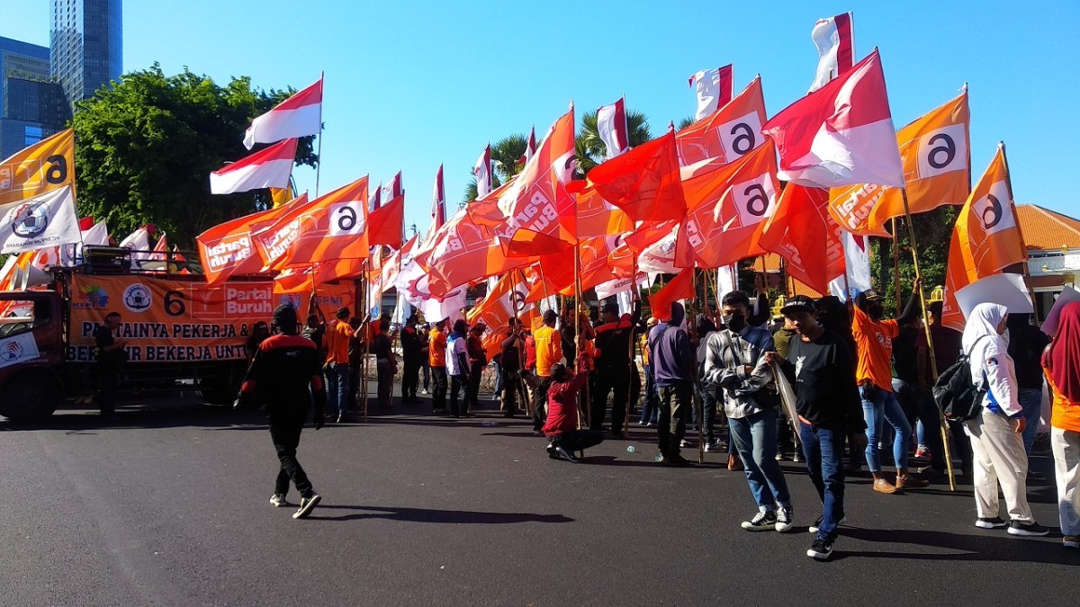 Demo buruh di Surabaya. (Foto: Haryo Agus / jatimnow.com)