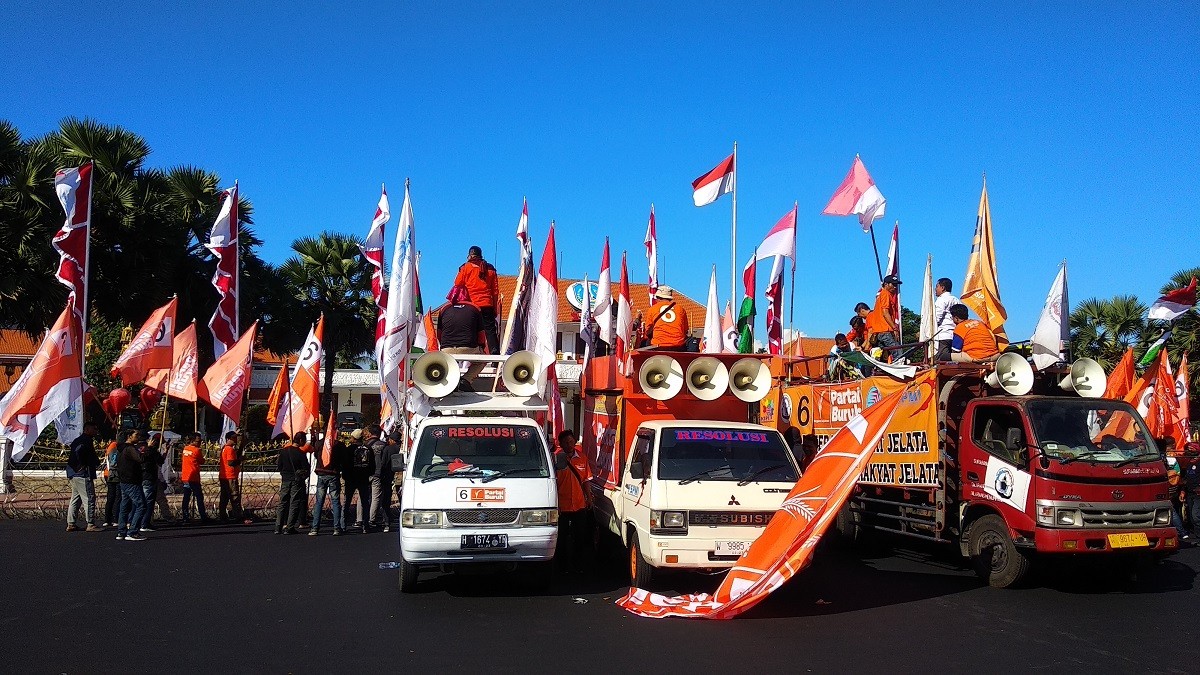 ilustrasi, demo buruh saat menuntut kenaikan UMP di Jatim sebesar 15 persen (20/11/2023) kemarin di Grahadi (Haryo Agus/jatimnow.com)