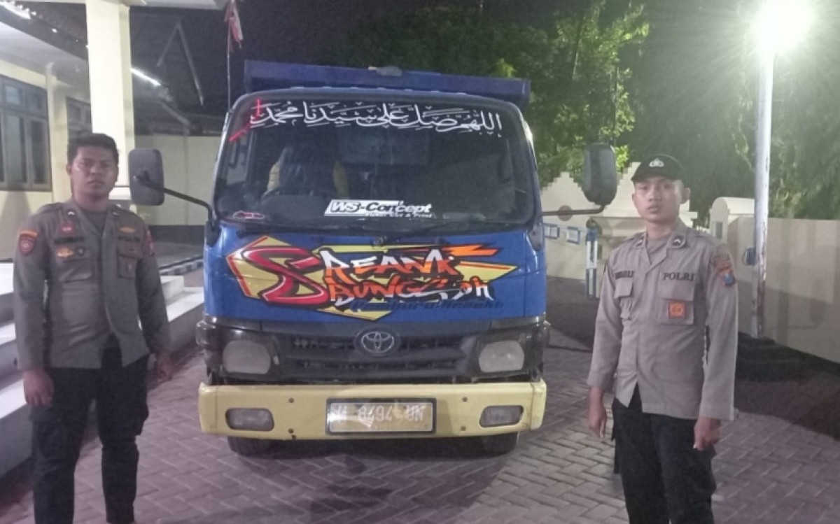 Kapolsek Prenduan, Miftahol Rahman.  (Foto: Fathor Rahman/jatimnow.com)