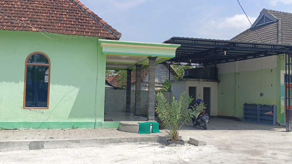 Bayi dalam Tas, Ditemukan Warga di Teras Mushola An-Nur Selogabus Tuban