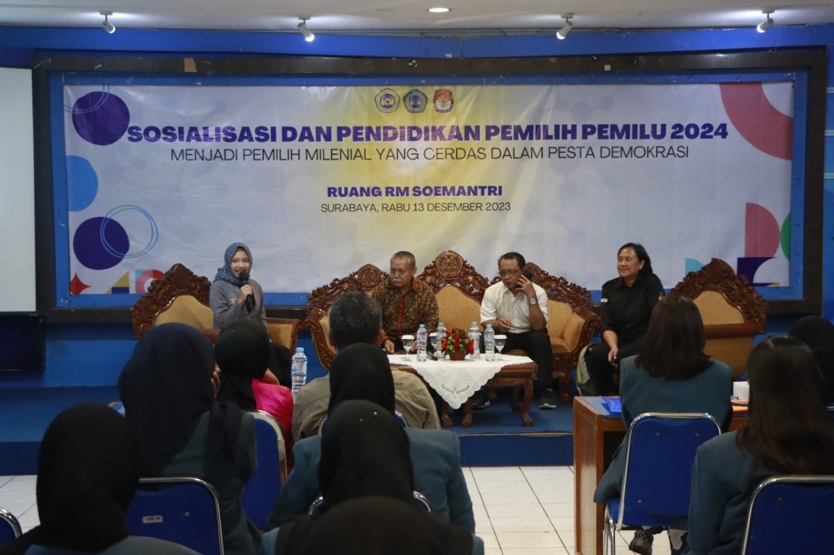 Sosialisasi dan Pendidikan Pemilih Pemilu 2024 digelar Unitomo bekerjasama dengan KPU Jawa Timur. (Foto: Humas Unitomo for jatimnow.com)