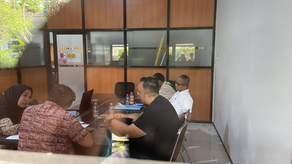 27 APK Caleg Dirusak, PAN Kota Kediri Lapor Bawaslu Bawa Rekaman CCTV