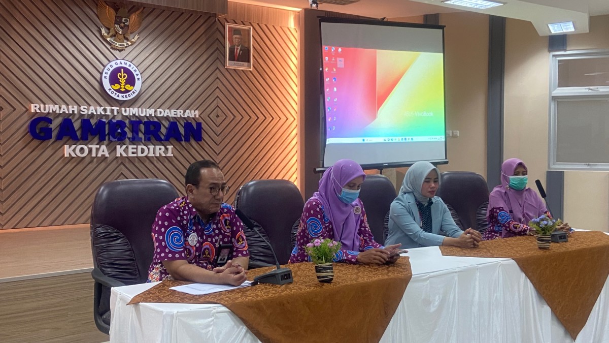 Direktur RSUD Gambiran Kota Kediri Aditya Bagus Djatmiko. (Foto : Yanuar Dedy/jatimnow.com)