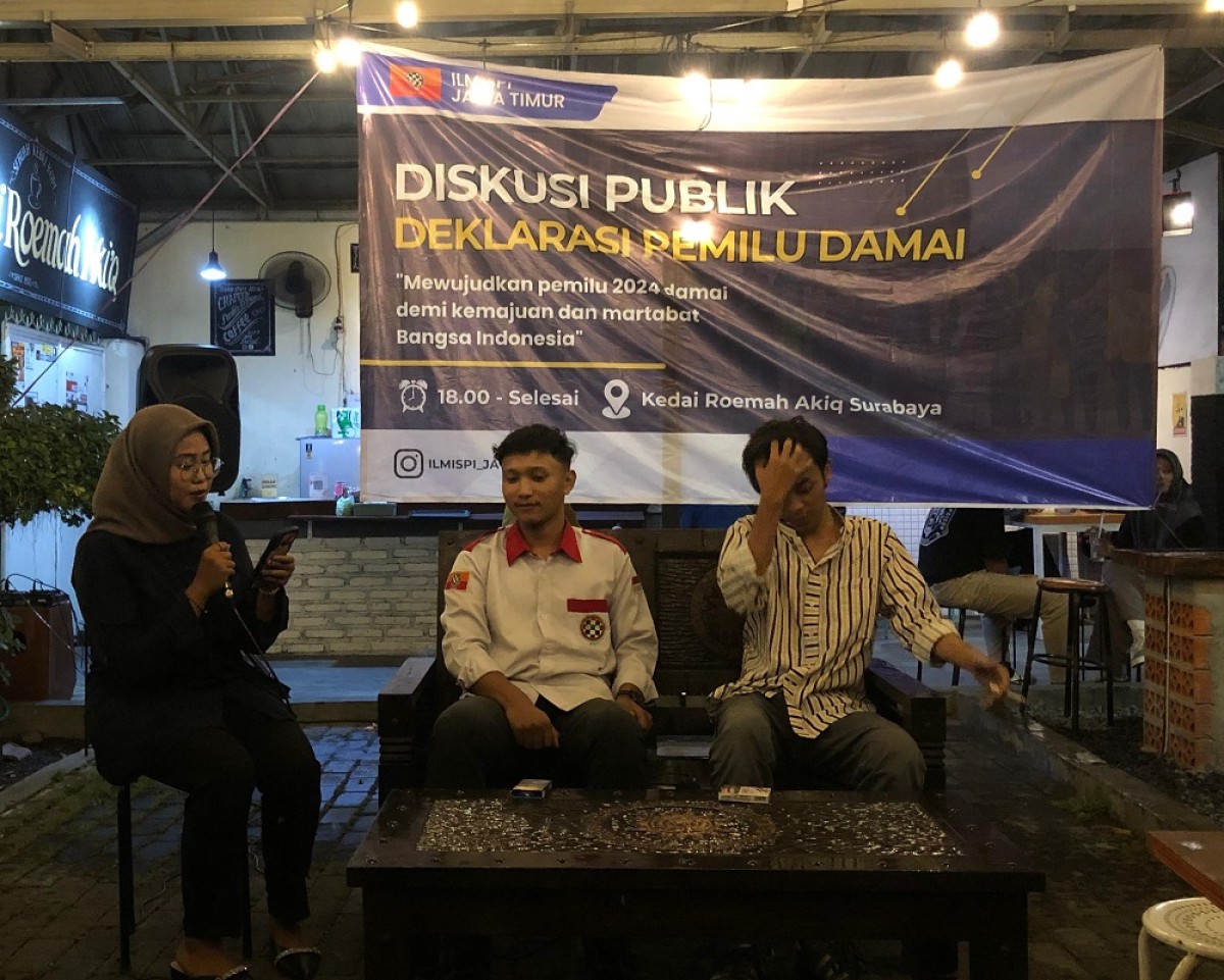 Diskusi Publik dan Deklarasi Pemilu Damai 2024 dengan tema "Mewujudkan Pemilu 2024 Damai demi Kemajuan dan Martabat Bangsa. (Foto: Ilmispi for jatimnow.com)