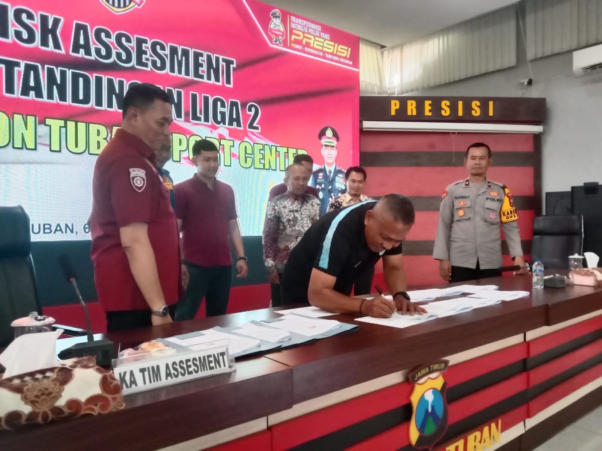 Tim Riset Asesmen Mabes Polri saat menyampaikan hasil penilaian di Mapolres Tuban. (Foto: Humas Polres Tuban)