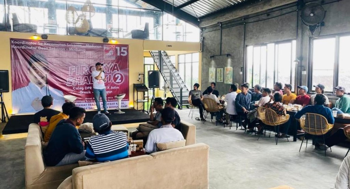 Firosya Shalati, Caleg DPR RI Dapil X Temui Simpatisan hingga Gelar Baksos di Lamongan