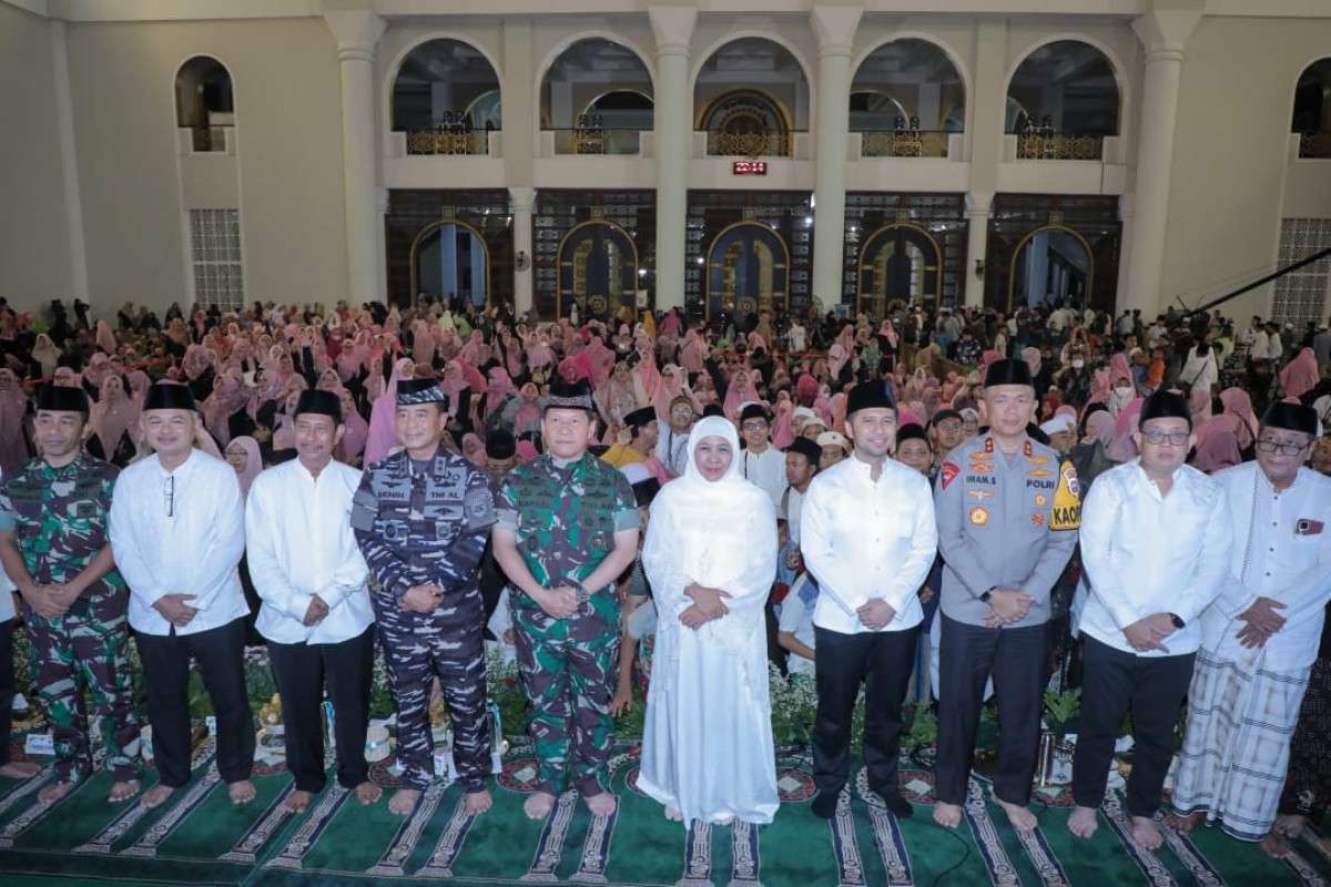Refleksi Akhir Tahun 2023 dan Doa Awal Tahun 2024 yang digelar di Masjid Nasional Al Akbar Surabaya Sabtu malam (Foto: Humas Pemprov Jatim/jatimnow.com)
