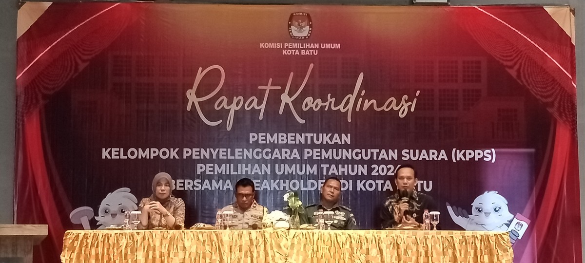 Rapat Koordinasi Pembentukan Kelompok Penyelenggara Pemungutan Suara (KPPS) Pemilu 2024 bersama Stakeholder di Kota Batu. (Foto: Gerhana/jatimnow.com)