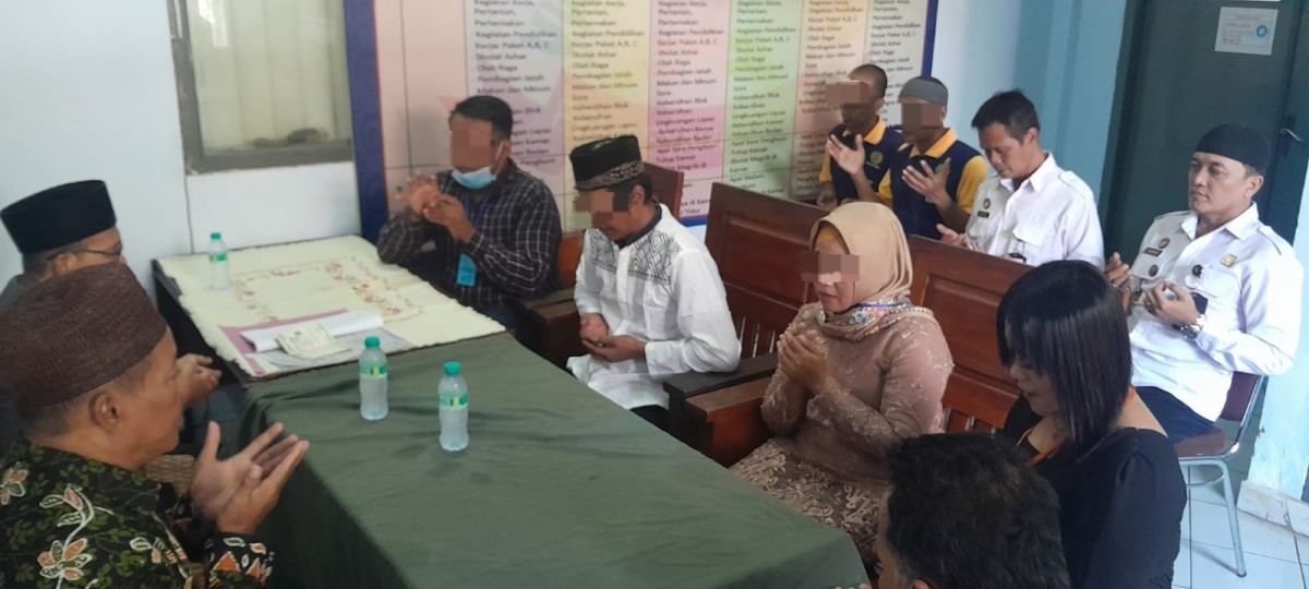 Akad nikah warga binaan Lapas I Surabaya di Ruang Pelayanan Bimbingan Kemasyarakatan. (Foto: Humas Kemenkumham Jatim for jatimnow.com)