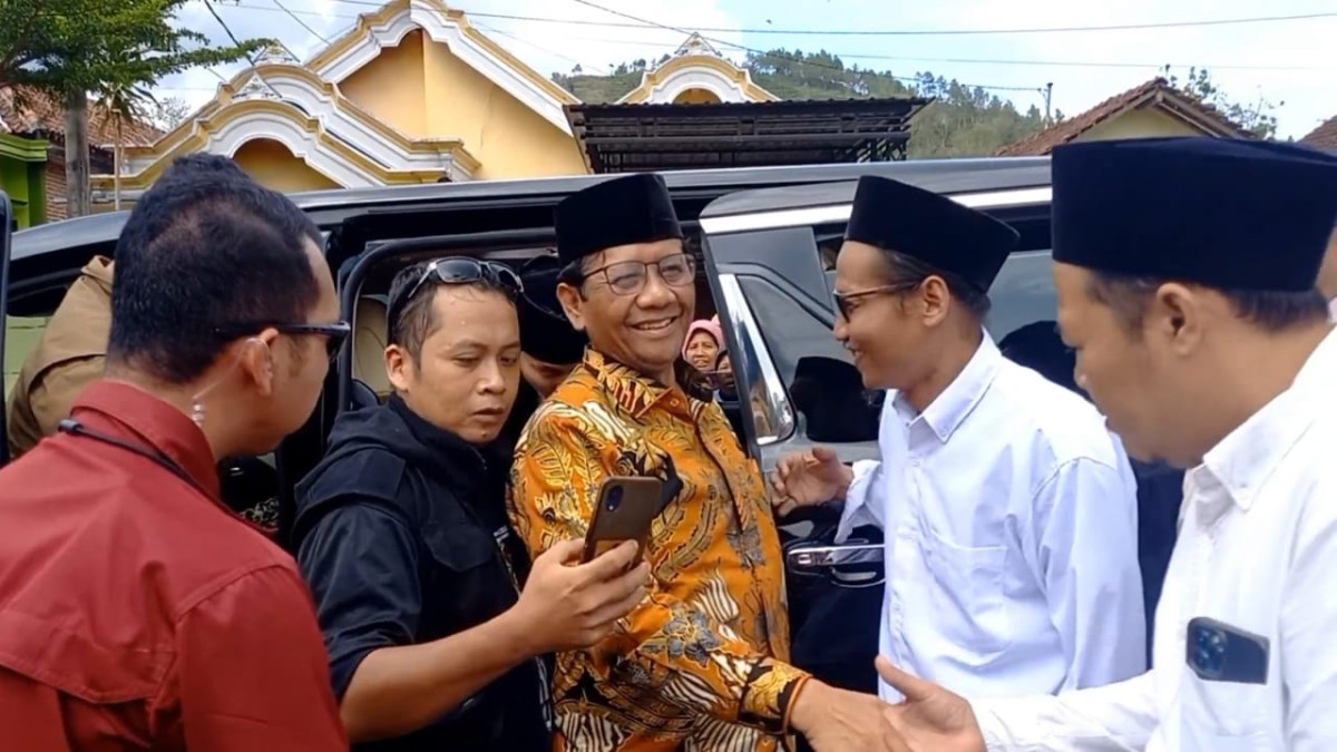 Cawapres nomor urut 3, Mahfud MD saat menghadiri deklarasi relawan di Trenggalek.(Foto: Bramanta Pamungkas/jatimnow.com)