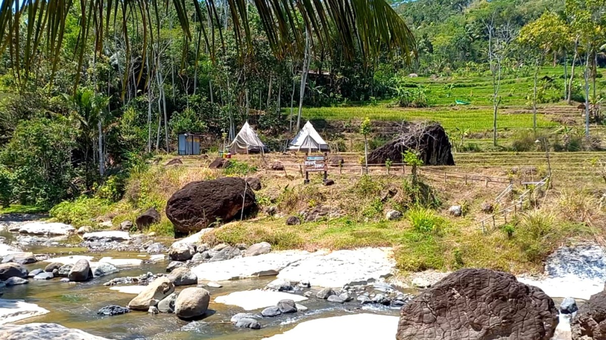 Suasana Wisata Watu Kandang di Desa Pandean, Kecamatan Dongko, Trenggalek. (Foto: Bramanta Pamungkas/jatimnow.com)
