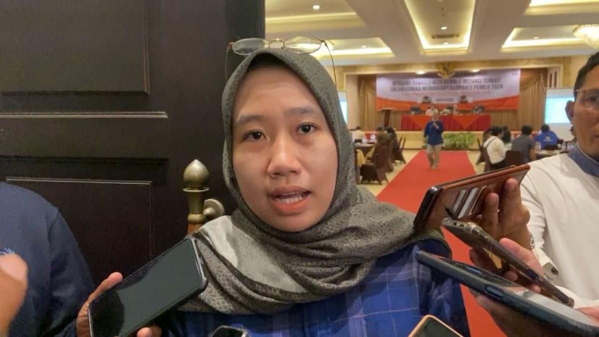 Koordinator Divisi Penyelesaian Sengketa Bawaslu Kota Kediri Revani Sasmitaning Wulan. (Foto : Yanuar Dedy/jatimnow.com)