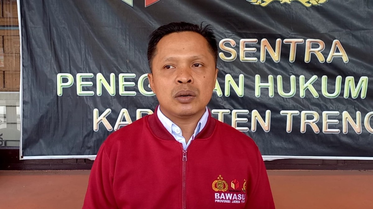 Ketua Bawaslu Trenggalek, Rusman Nuryadin. (Foto: Bramanta Pamungkas/jatimnow.com)