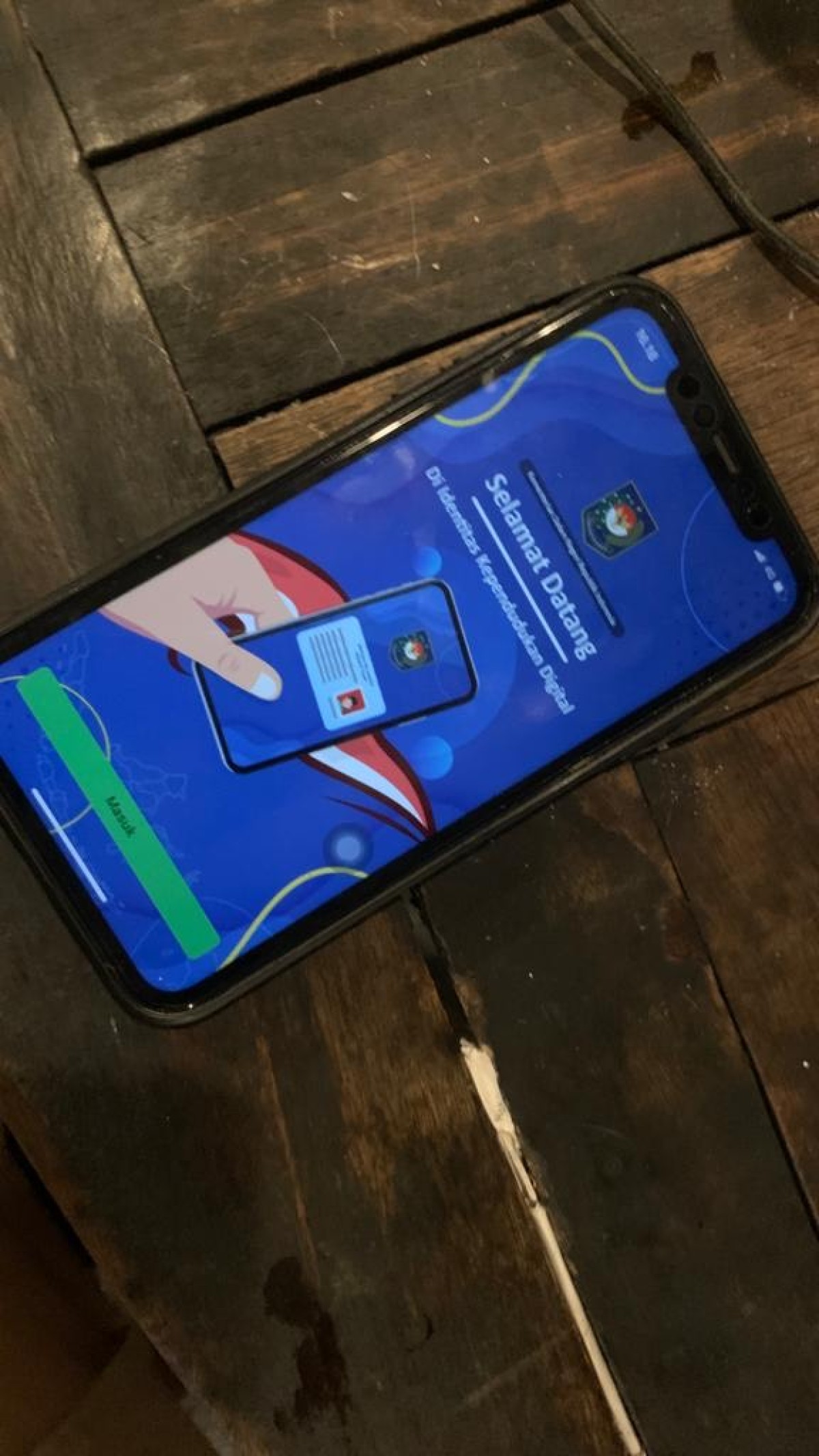 Dengan IKD, warga tidak perlu lagi membawa identitas lain, seperti kartu keluarga. (Foto: Ahmad fauzani/jatimnow.com)